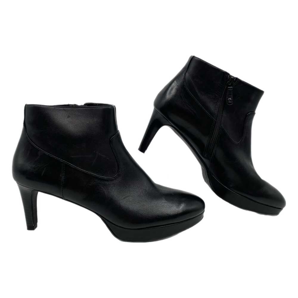 Rockport Black Heeled Boots Round Toe Zip | Womens 9.5